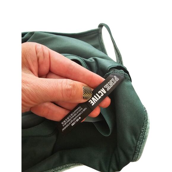 PINK Active Victorias Secret Sz M Ultimate Lightly Lined Bra Green Velvet - Picture 4 of 5